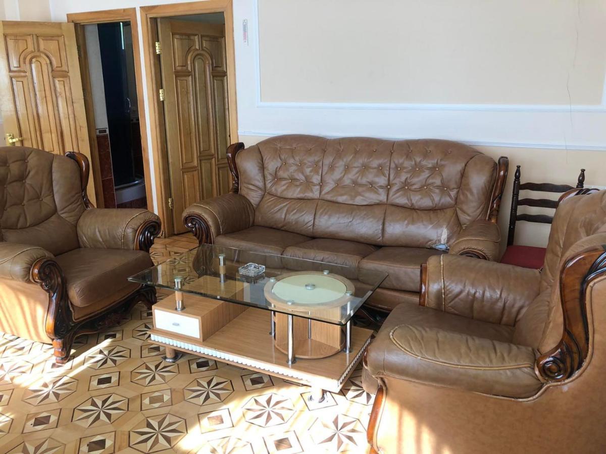ונדזור Valda Hotel On Tumanyan מראה חיצוני תמונה